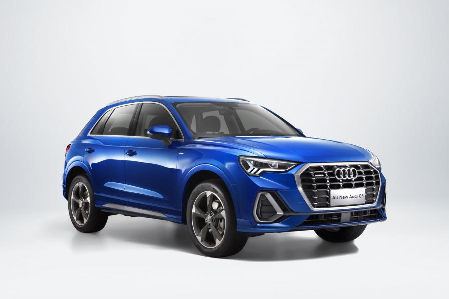  Audi Q3 40 TFSI Quattro S-Line 2019 года  (CN) (фото 1 из 9)